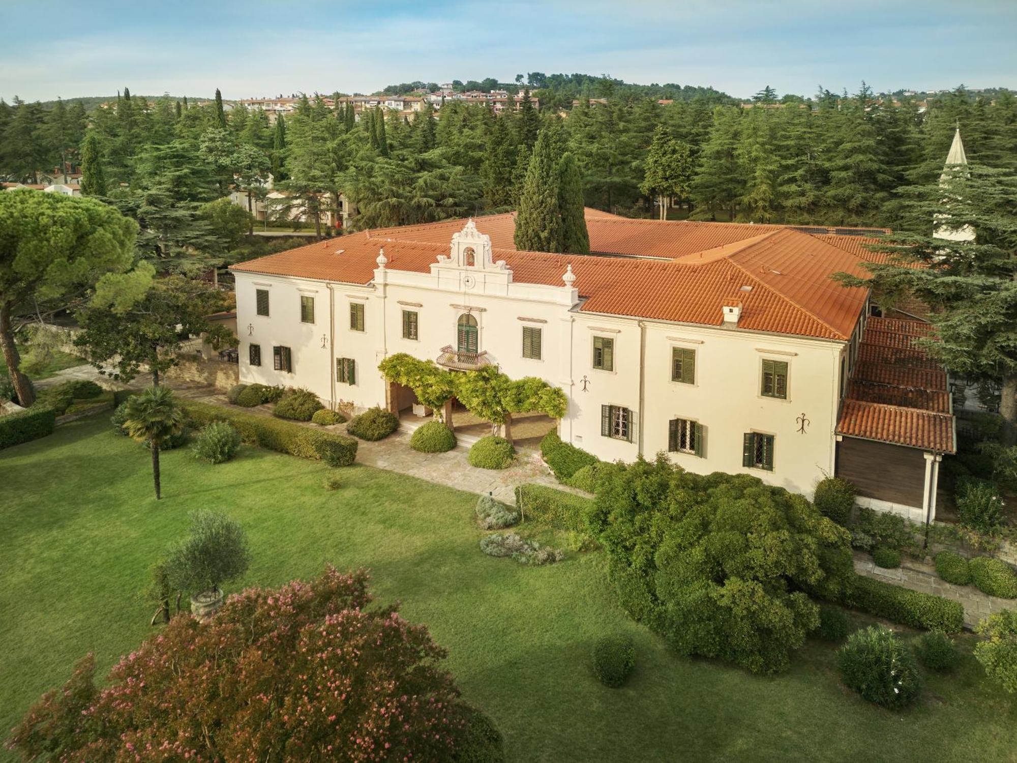 Hotel Convent - Hotel & Resort Adria Ankaran Exterior photo